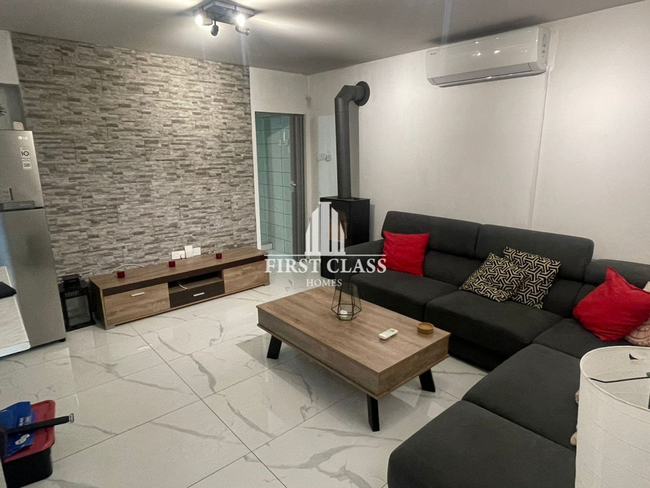 Property for Rent: Apartment (Flat) in Pallouriotissa, Nicosia for Rent | 1stclass Homes PH