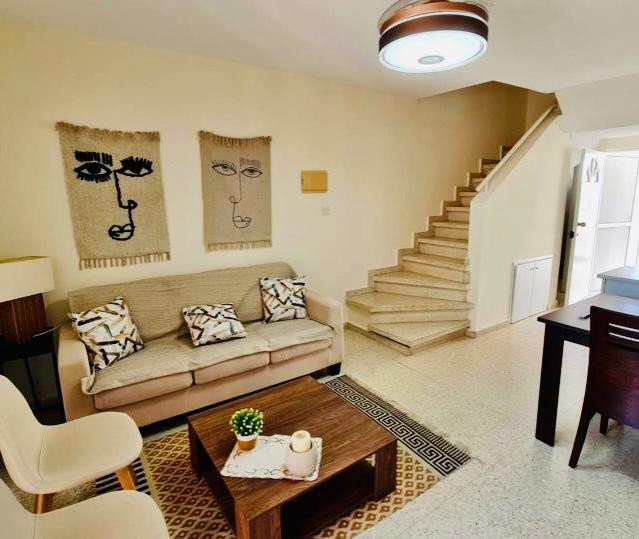 Property for Rent: House (Maisonette) in Pervolia, Larnaca for Rent | 1stclass Homes PH