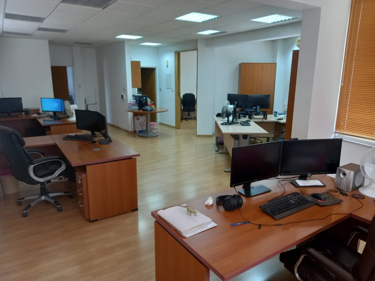 Property for Rent: Commercial (Office) in Agios Dometios, Nicosia for Rent | 1stclass Homes PH