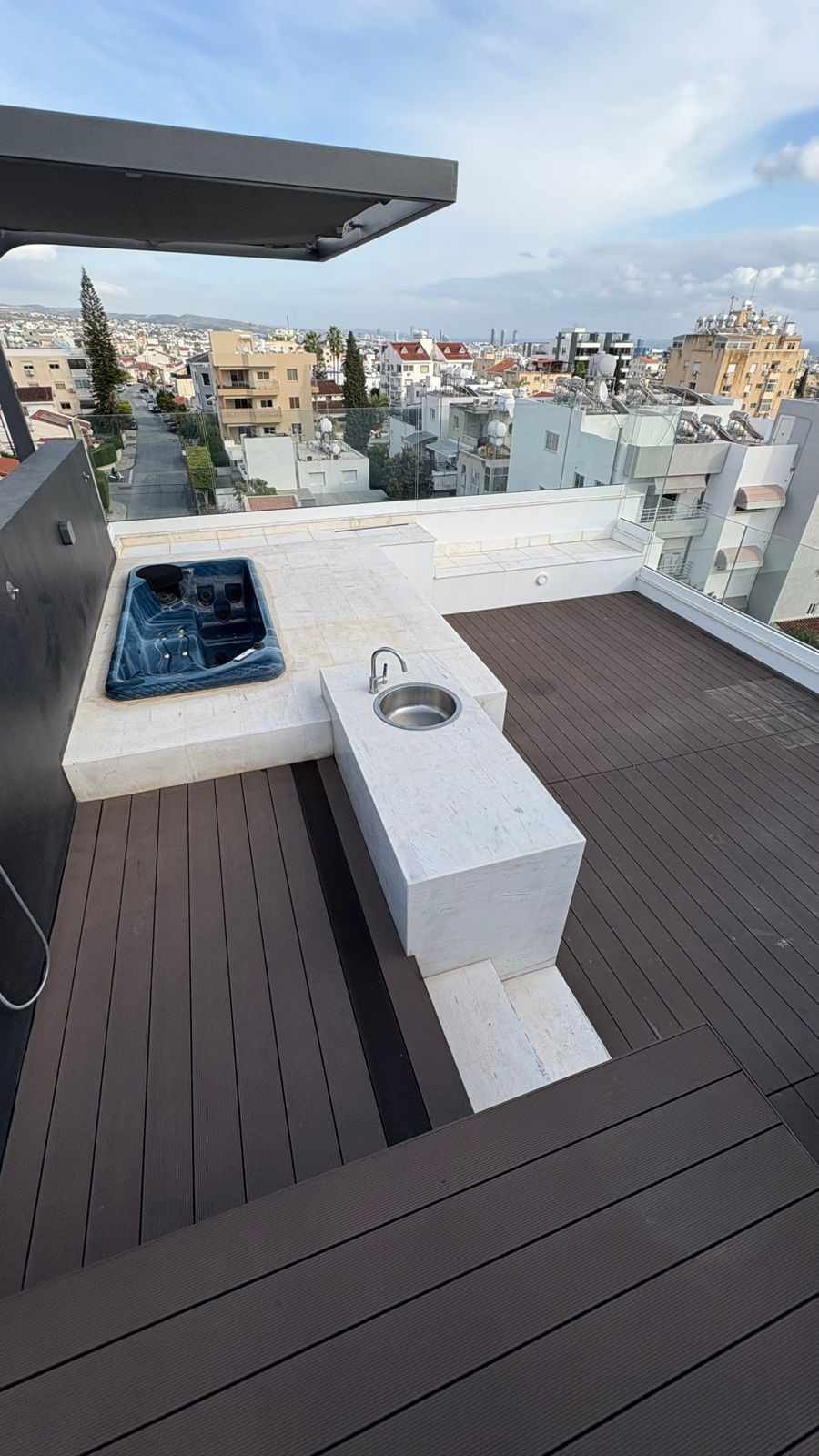Property for Rent: Apartment (Penthouse) in Mesa Geitonia, Limassol for Rent | Key Realtor Cyprus