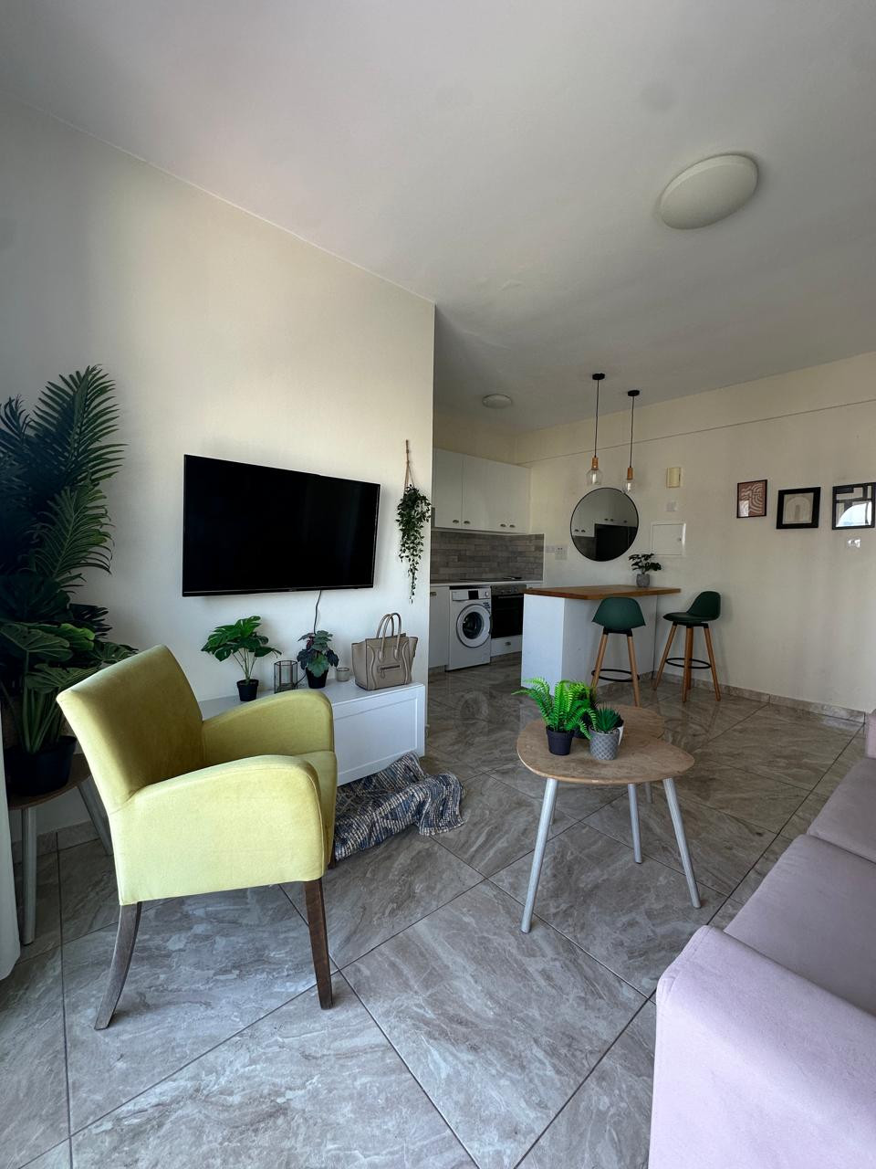 Property for Rent: Apartment (Flat) in Amathus Area, Limassol for Rent | Key Realtor Cyprus