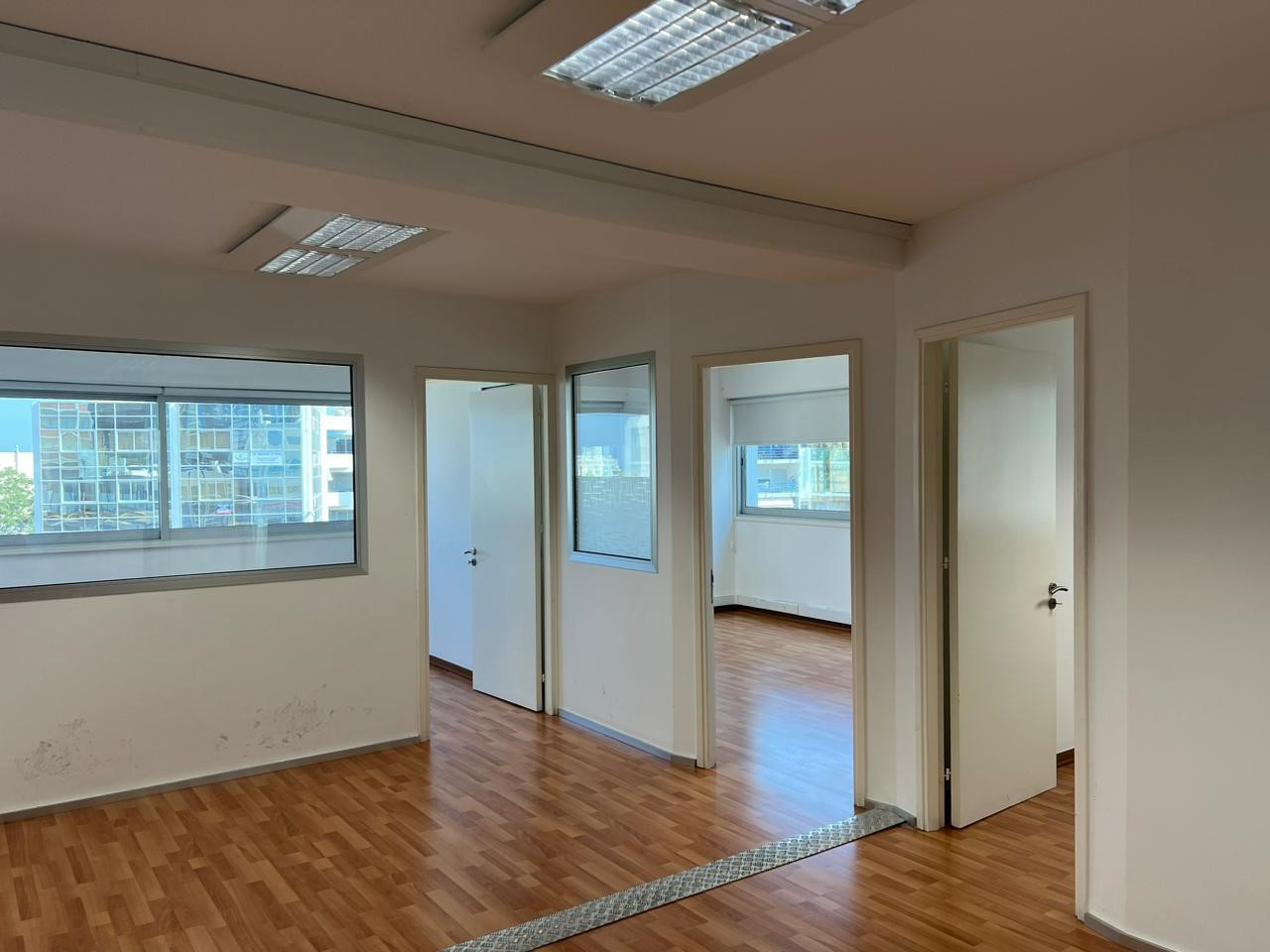 Property for Rent: Commercial (Office) in Agia Zoni, Limassol for Rent | Key Realtor Cyprus