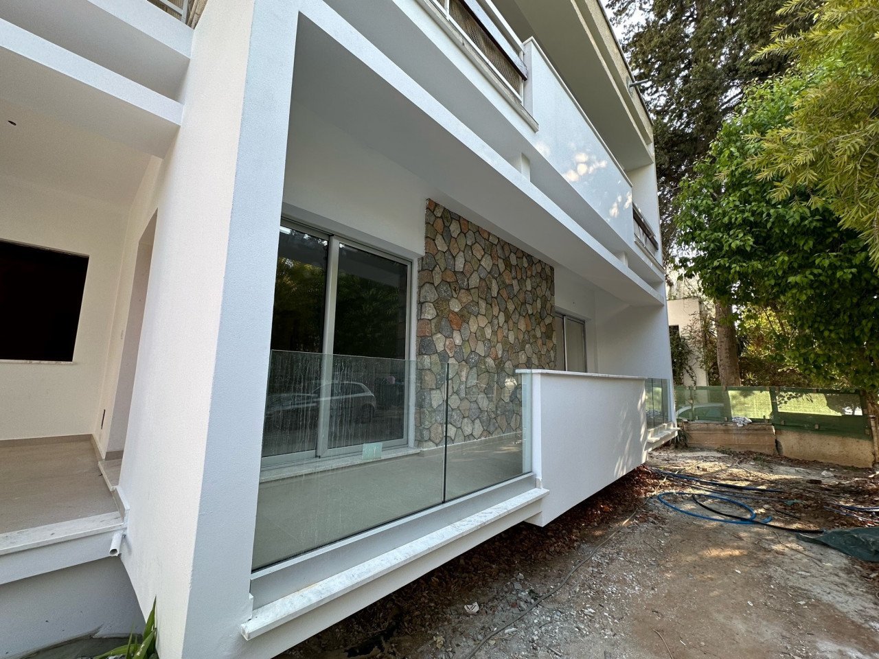 Property for Rent: Apartment (Flat) in Petrou kai Pavlou, Limassol for Rent | Key Realtor Cyprus