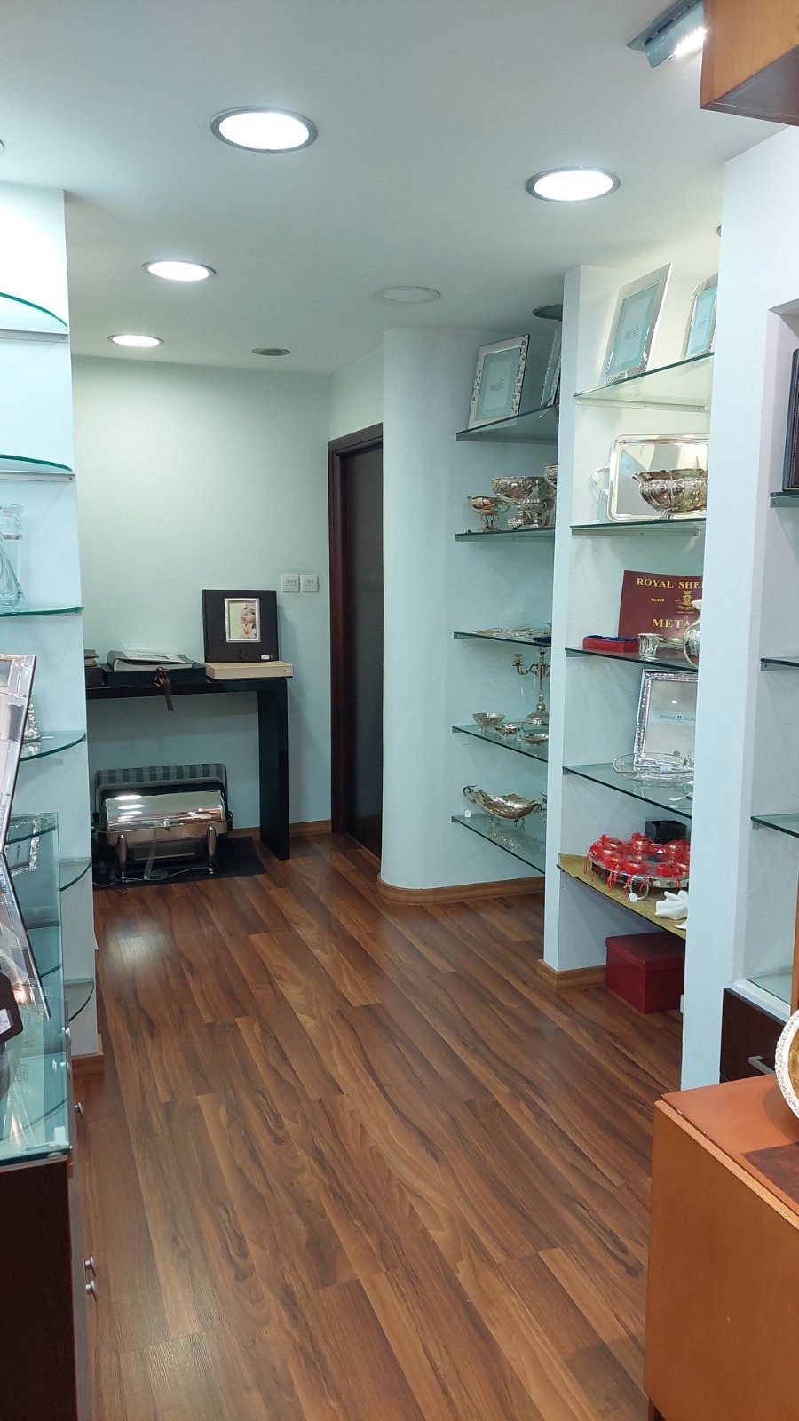 Property for Rent: Commercial (Shop) in Agia Zoni, Limassol for Rent | Key Realtor Cyprus