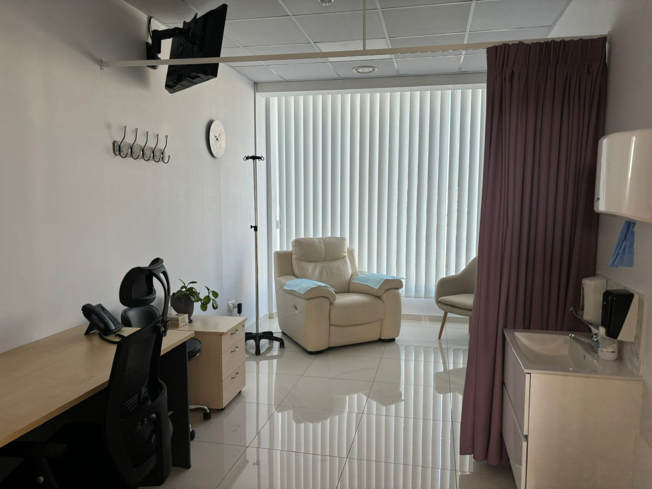 Property for Rent: Commercial (Office) in City Center, Paphos for Rent | Key Realtor Cyprus