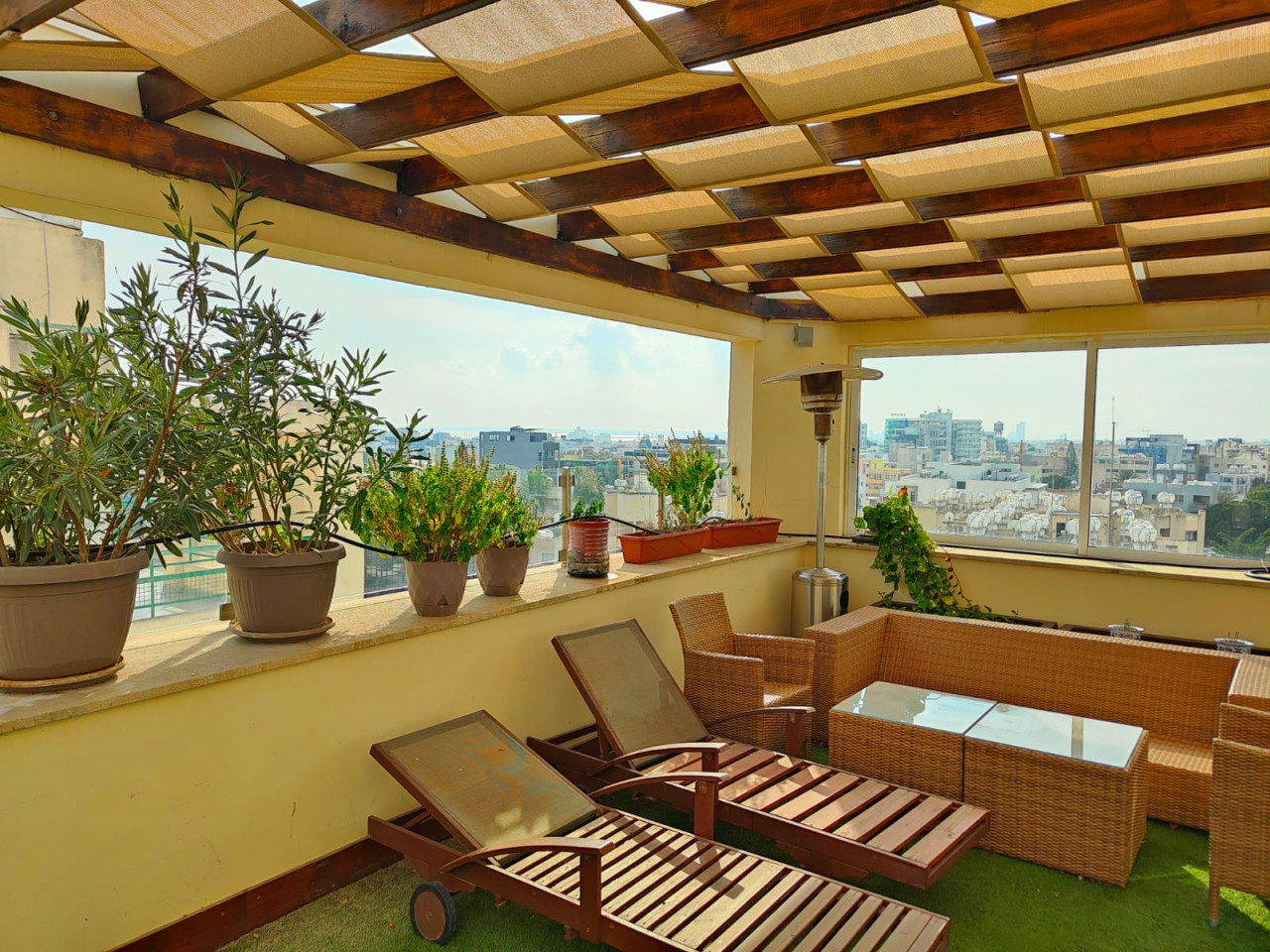 Property for Rent: Apartment (Penthouse) in Agia Zoni, Limassol for Rent | Key Realtor Cyprus