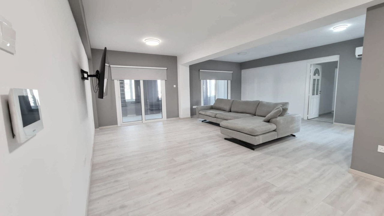 Property for Sale: Commercial (Office) in Mesa Geitonia, Limassol  | Key Realtor Cyprus