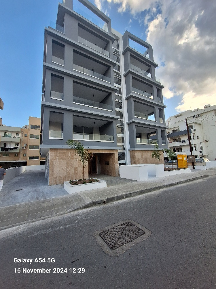 Property for Rent: Commercial (Office) in City Area, Larnaca for Rent | Key Realtor Cyprus