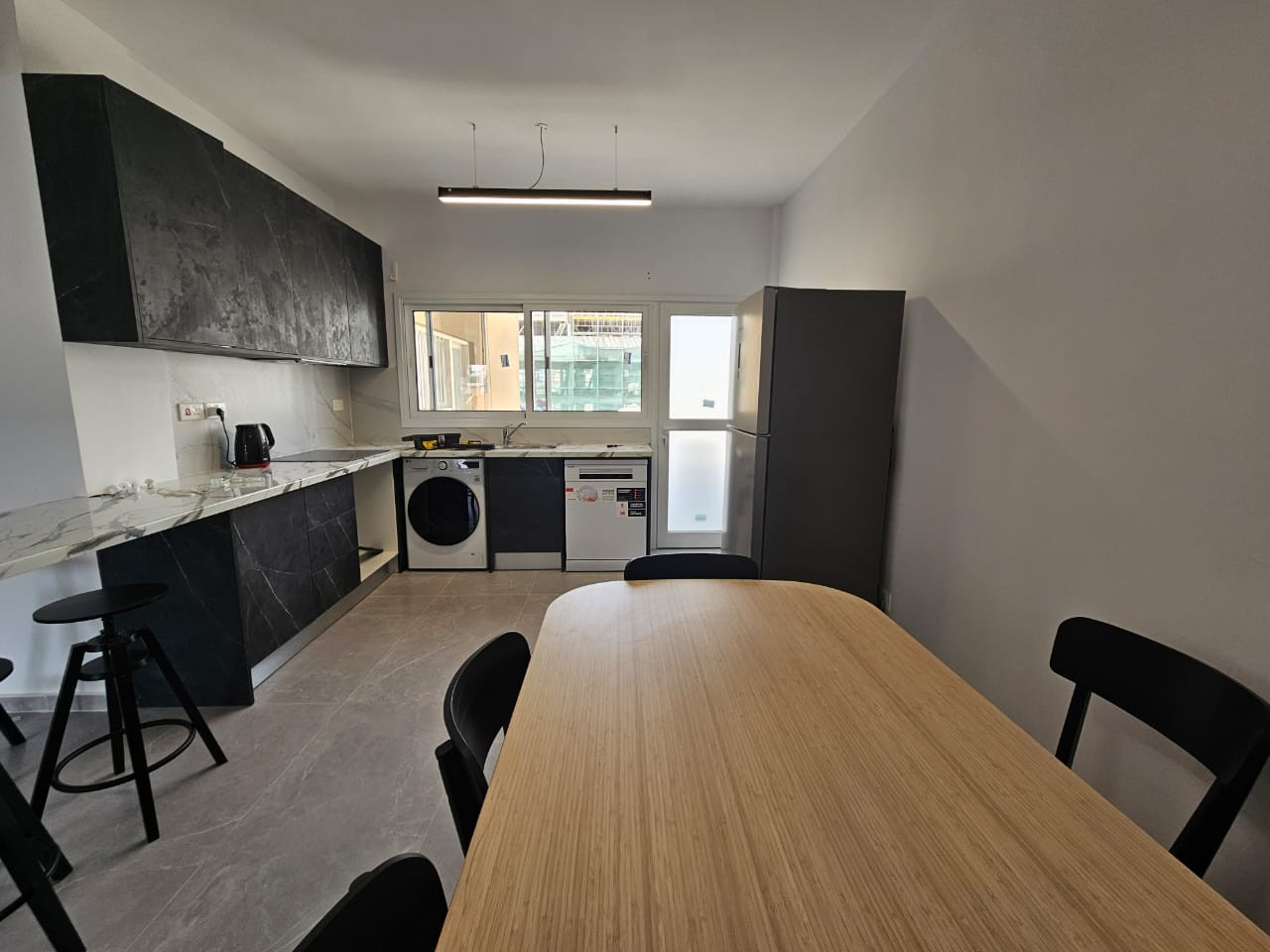 Property for Rent: Apartment (Flat) in Agia Zoni, Limassol for Rent | Key Realtor Cyprus