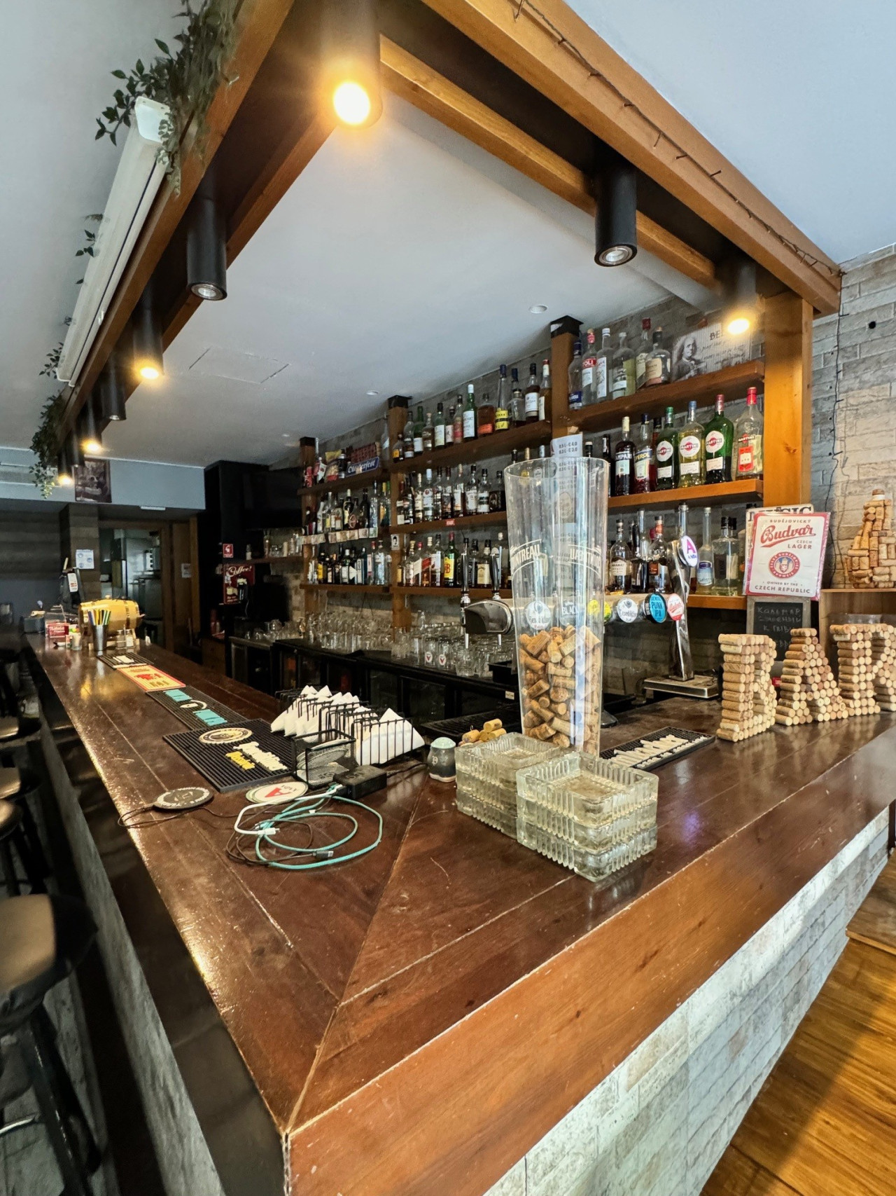 Property for Rent: Commercial (Shop) in City Center, Limassol for Rent | Key Realtor Cyprus