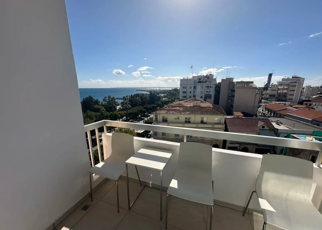 Property for Rent: Apartment (Flat) in Molos Area, Limassol for Rent | Key Realtor Cyprus