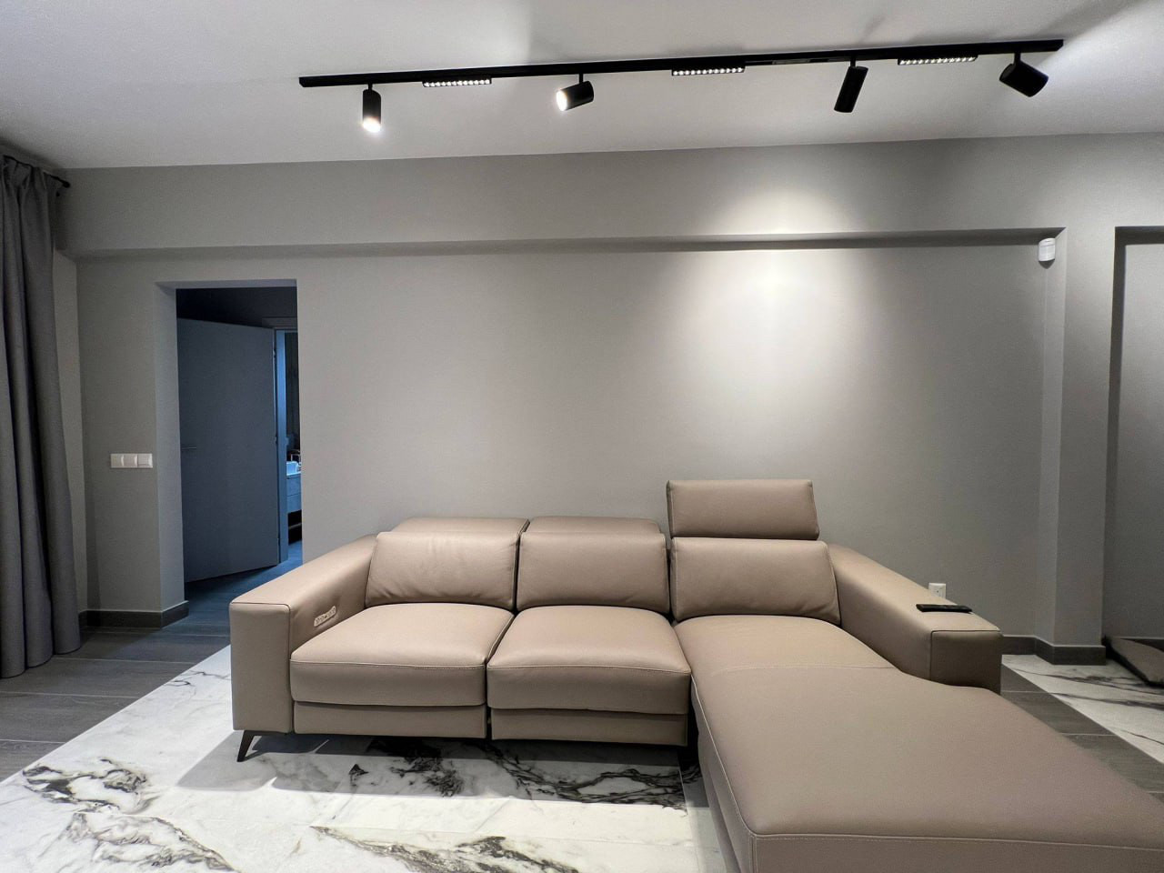 Property for Rent: Apartment (Penthouse) in Germasoyia Tourist Area, Limassol for Rent | Key Realtor Cyprus