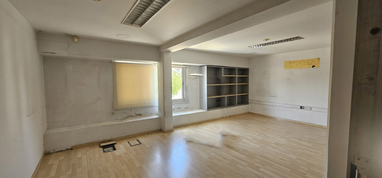 Property for Rent: Commercial (Shop) in Agia Zoni, Limassol for Rent | Key Realtor Cyprus