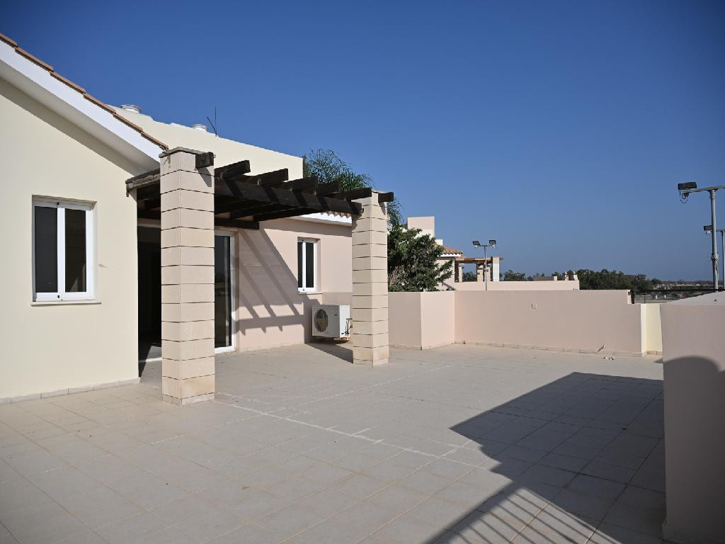 Property for Sale: Apartment (Penthouse) in Dromolaxia, Larnaca  | Key Realtor Cyprus