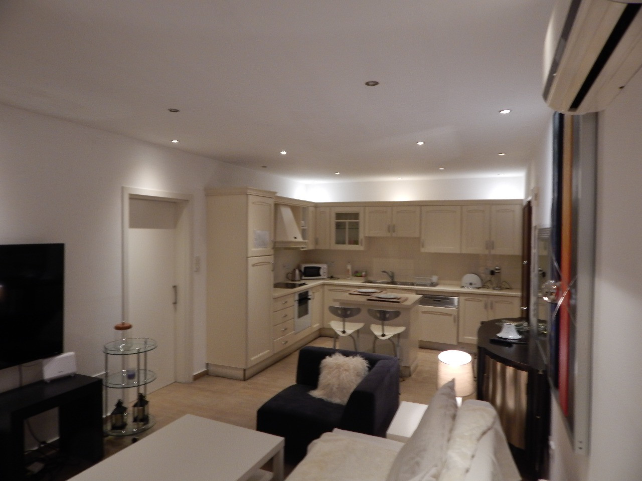Property for Rent: Apartment (Flat) in Germasoyia Tourist Area, Limassol for Rent | Key Realtor Cyprus