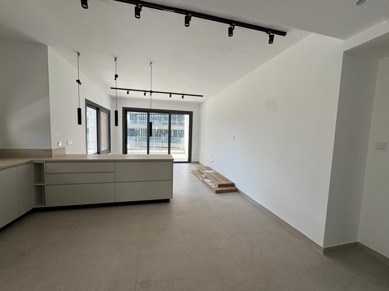 Property for Rent: Apartment (Flat) in Germasoyia Tourist Area, Limassol for Rent | Key Realtor Cyprus