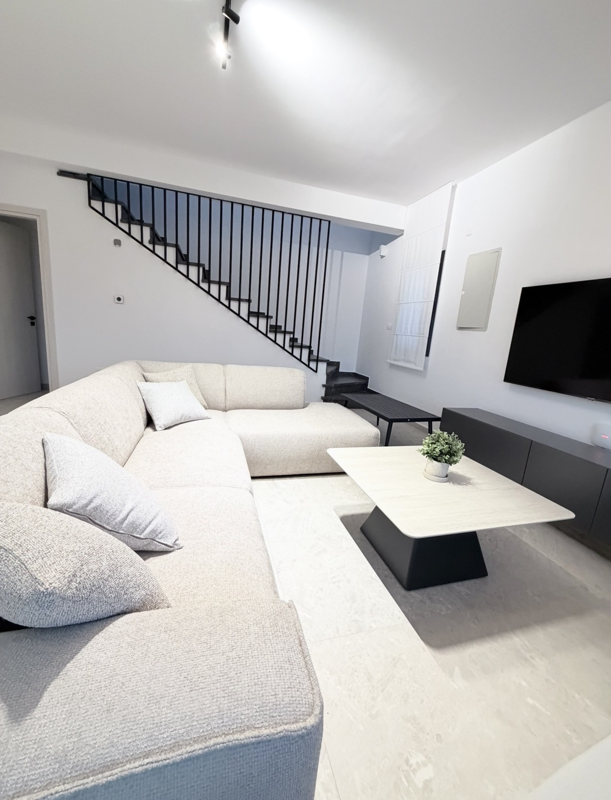 Property for Rent: House (Detached) in Agios Tychonas, Limassol for Rent | Key Realtor Cyprus
