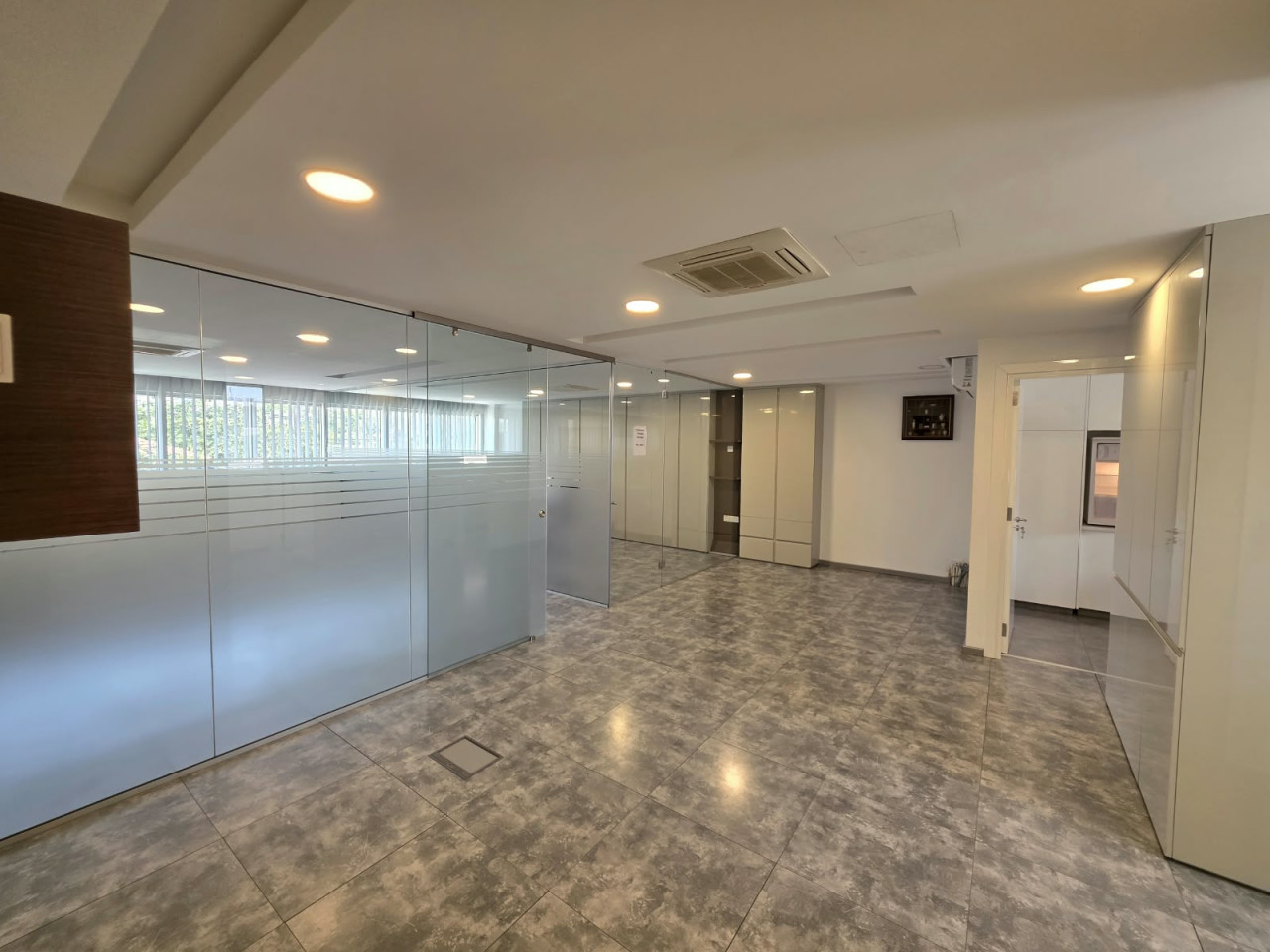 Property for Rent: Commercial (Office) in Agios Nikolaos, Limassol for Rent | Key Realtor Cyprus