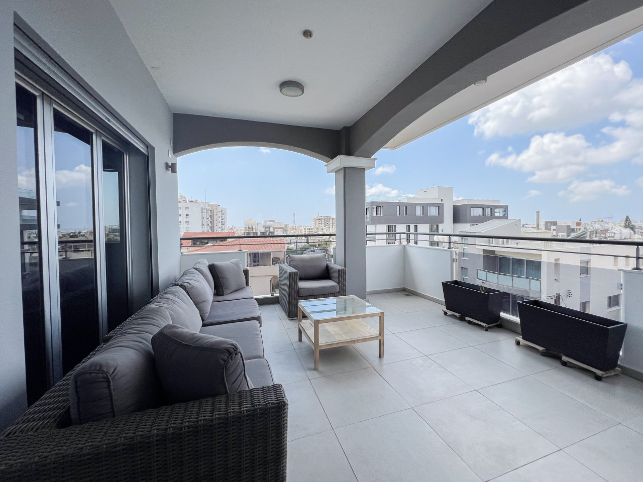 Property for Rent: Apartment (Flat) in Mesa Geitonia, Limassol for Rent | Key Realtor Cyprus